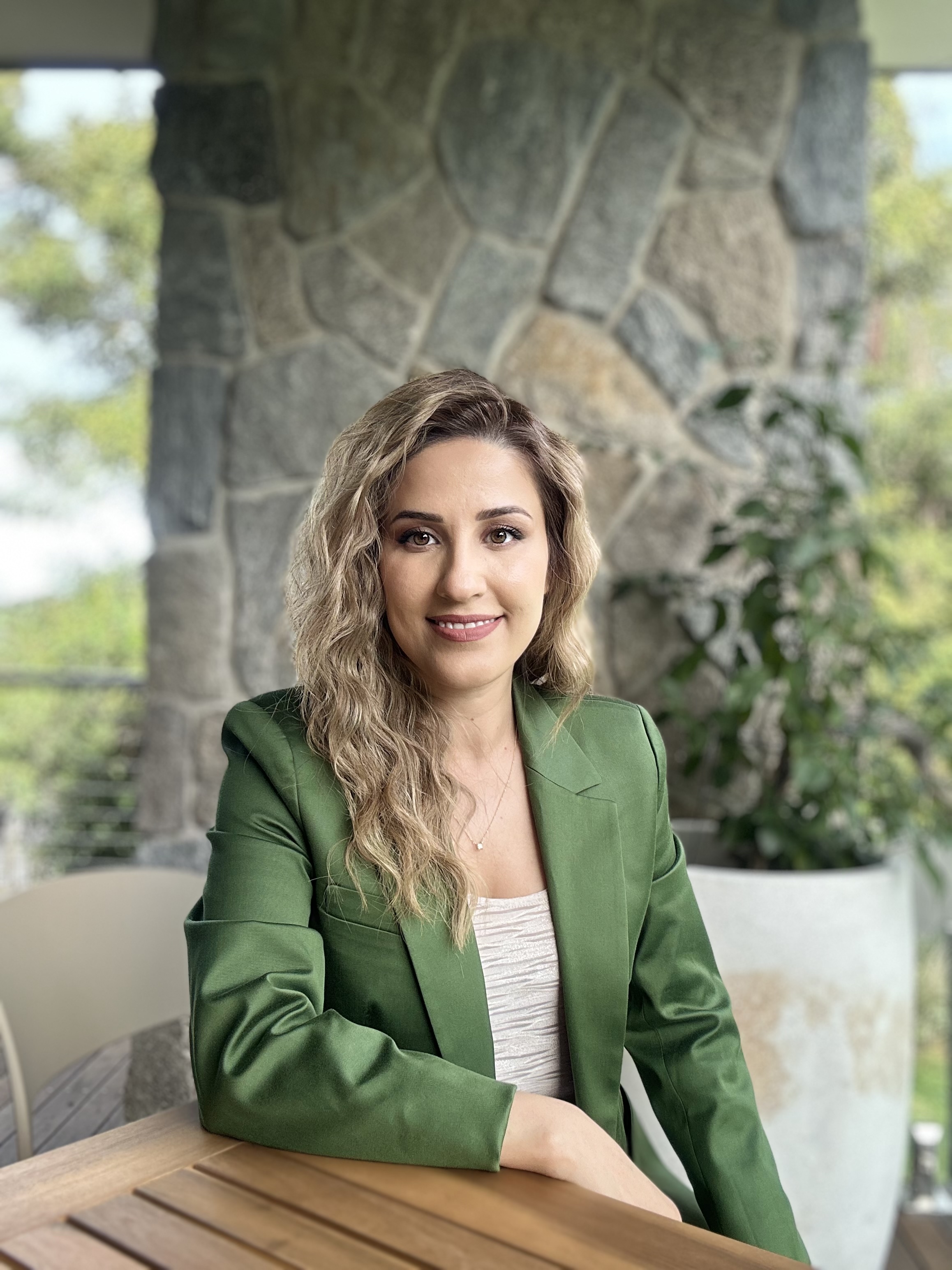 Photo of Mahsa Marks